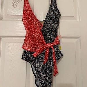 Summersalt Perfect Wrap One-Piece Size 2